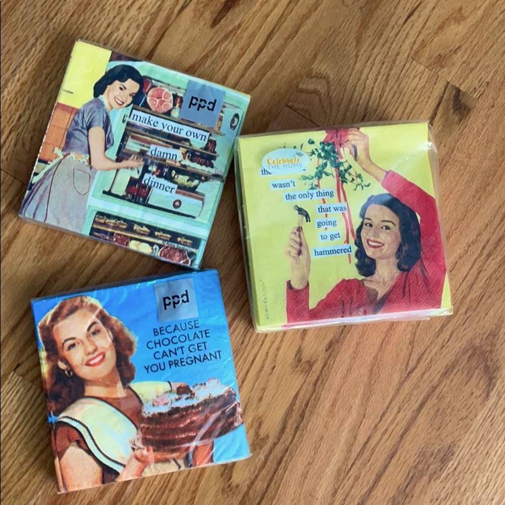 😂 LOL Ladies Night napkins